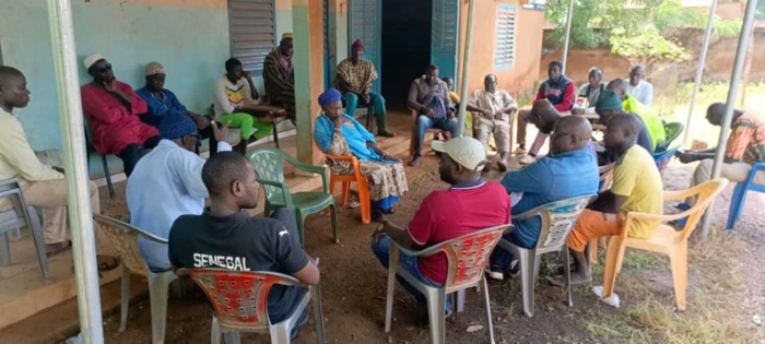 Khossanto : le conseil municipal, appuyé par la SGO, offre 15 T de riz et 5 T d’huile aux populations démunies ! Khossanto : le conseil municipal, appuyé par la SGO, offre 15 T de riz et 5 T d’huile aux populations démunies !