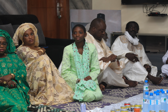 Grand Magal 2024 / GOUY MBIND : arrêt sur image des Hôtes de Serigne Bass Khadim Awa Ba et épouse. ( IMAGES Grand Magal 2024 / GOUY MBIND : arrêt sur image des Hôtes de Serigne Bass Khadim Awa Ba et épouse. ( IMAGES