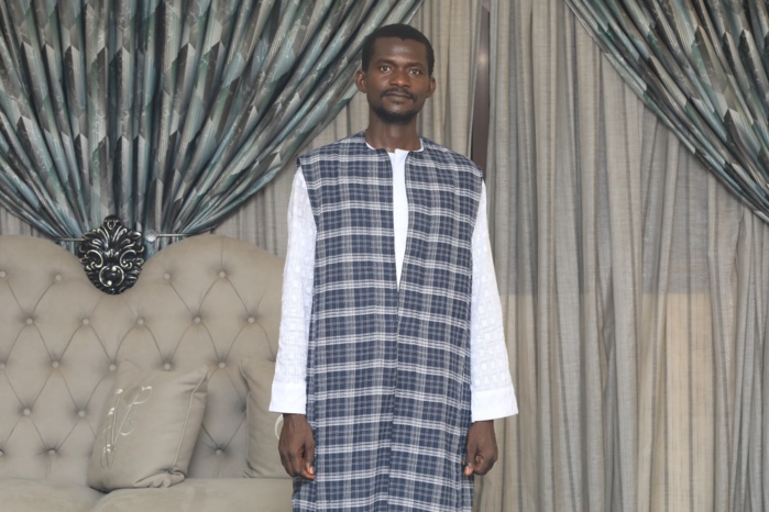 Grand Magal 2024: Serigne Bassirou Khadim Awa Ba et épouse en complicité avec leurs invités. Grand Magal 2024: Serigne Bassirou Khadim Awa Ba et épouse en complicité avec leurs invités.