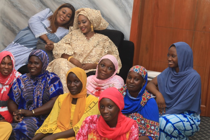 Grand Magal 2024: arrêt sur image des Hôtes de Serigne Bassirou Khadim Awa Ba et épouse. Grand Magal 2024: arrêt sur image des Hôtes de Serigne Bassirou Khadim Awa Ba et épouse.