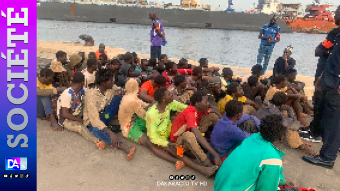 Emigration clandestine: 41 migrants en détresse secourus par la Marine nationale Emigration clandestine: 41 migrants en détresse secourus par la Marine nationale