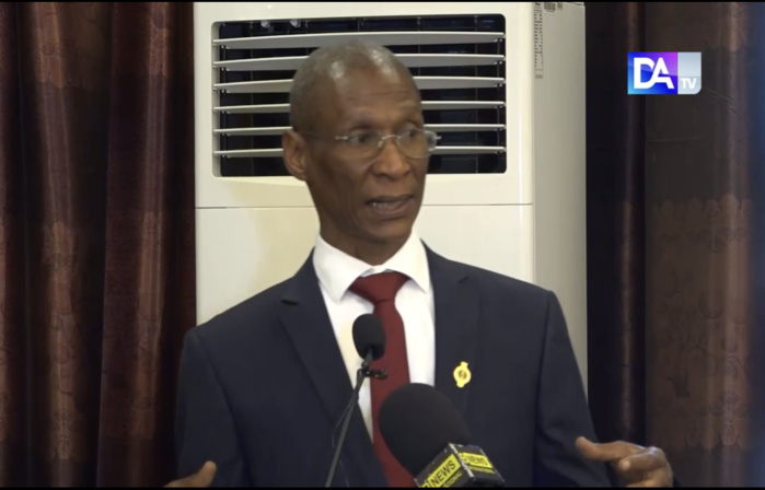 Théodore Monteil, ancien parlementaire : « seule la conférence des présidents peut déterminer son agenda » Théodore Monteil, ancien parlementaire : « seule la conférence des présidents peut déterminer son agenda »