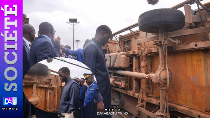 Accident à hauteur du Péage (Mbao) : le cortège du président Bassirou Diomaye Faye s’arrête…pour s’enquérir de la situation Accident à hauteur du Péage (Mbao) : le cortège du président Bassirou Diomaye Faye s’arrête…pour s’enquérir de la situation