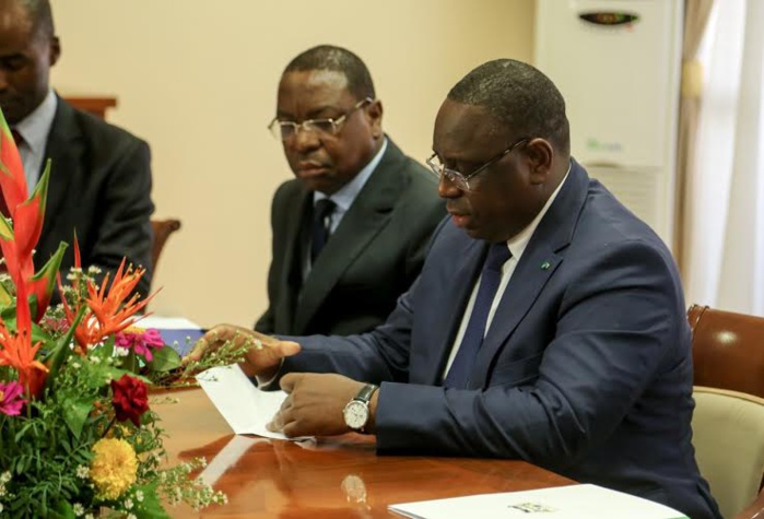 Macky Sall campe les causes profondes de la crise burkinabé Macky Sall campe les causes profondes de la crise burkinabé