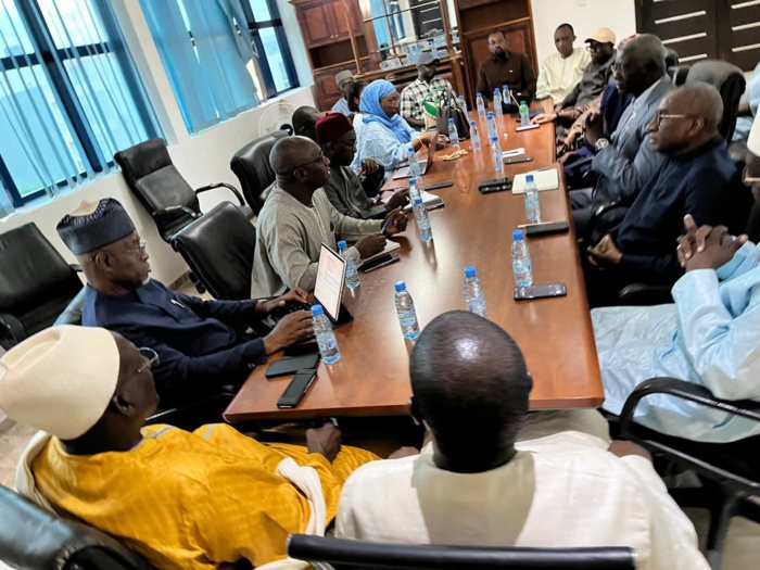 Législatives anticipées 2024 : le PDS se joint à l’APR, adhère à l’ATEL et appelle à une large coalition de l’opposition. Législatives anticipées 2024 : le PDS se joint à l’APR, adhère à l’ATEL et appelle à une large coalition de l’opposition.