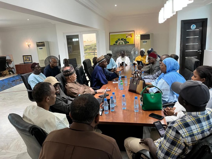 Législatives anticipées 2024 : le PDS se joint à l’APR, adhère à l’ATEL et appelle à une large coalition de l’opposition. Législatives anticipées 2024 : le PDS se joint à l’APR, adhère à l’ATEL et appelle à une large coalition de l’opposition.