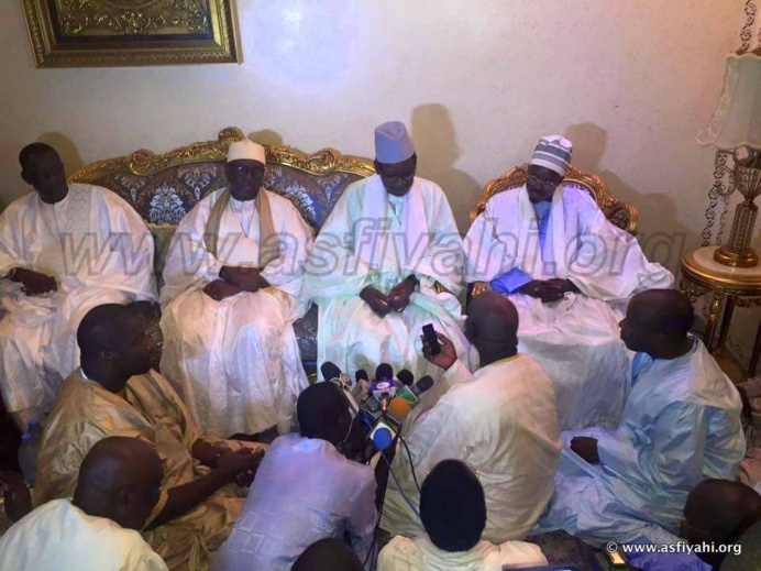 Les images de la visite de Serigne Maodo Sy Dabakh chez Serigne Cheikh Sidy Mokhtar Mbacké ce jeudi 1er octobre 2015