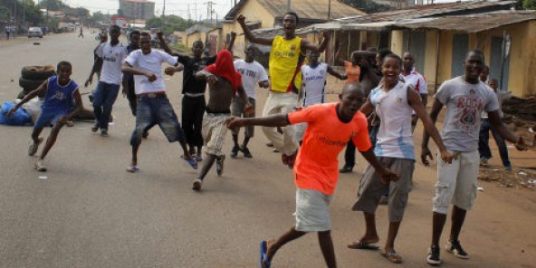 Guinée : 17 blessés lors d’affrontements entre militants du pouvoir et de l’opposition (Jeune Afrique)