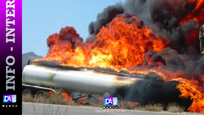 Nigeria: près de 100 morts dans l'explosion d'un camion-citerne (police) Nigeria: près de 100 morts dans l'explosion d'un camion-citerne (police)