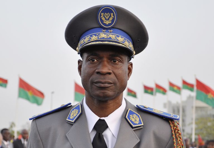 L’un des fils du général Diendéré empêché de prendre l’avion L’un des fils du général Diendéré empêché de prendre l’avion