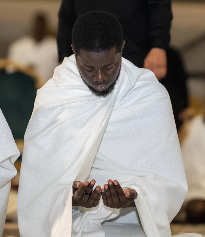 Séjour en Arabie Saoudite : Le chef de l'État, BDF, effectue le petit pèlerinage (Oumrah) Séjour en Arabie Saoudite : Le chef de l'État, BDF, effectue le petit pèlerinage (Oumrah)