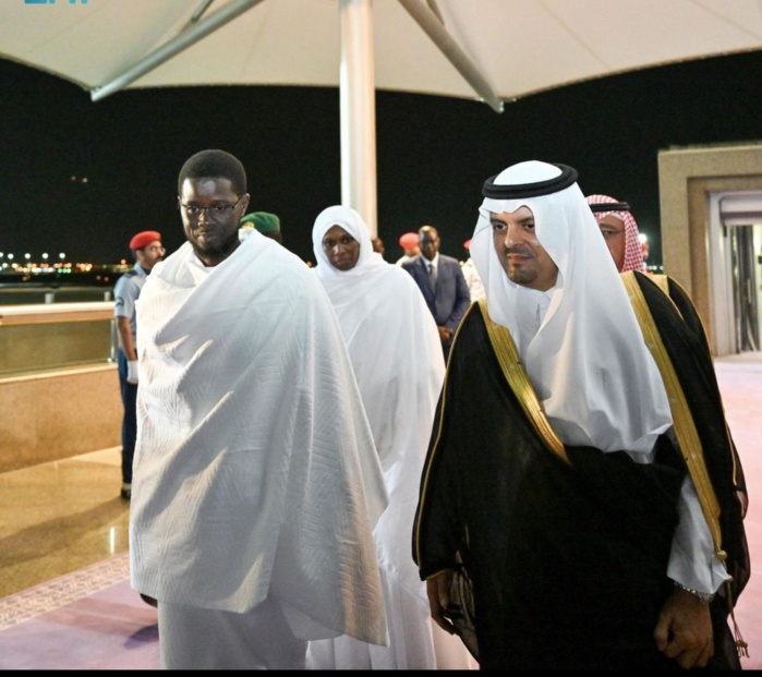 Séjour en Arabie Saoudite : Le chef de l'État, BDF, effectue le petit pèlerinage (Oumrah) Séjour en Arabie Saoudite : Le chef de l'État, BDF, effectue le petit pèlerinage (Oumrah)