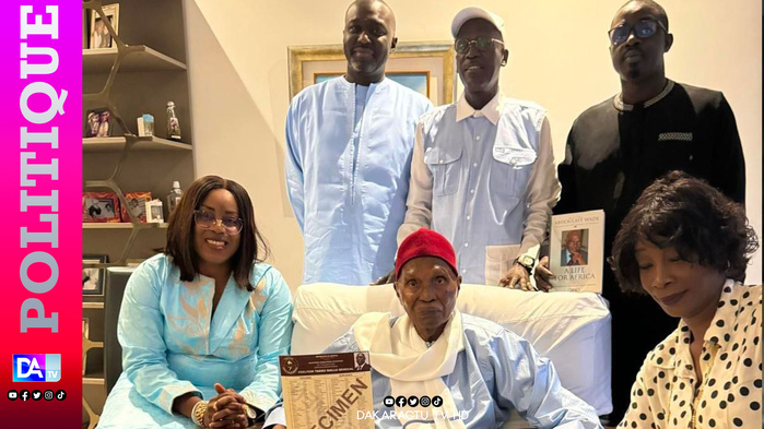 Législatives 2024: le président Wade reçoit la coalition Takku Wallu et adresse un message aux sénégalais Législatives 2024: le président Wade reçoit la coalition Takku Wallu et adresse un message aux sénégalais