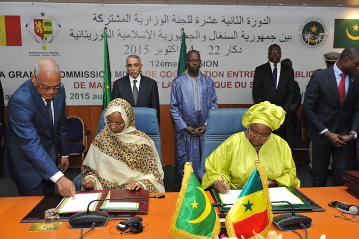 Les images de la clôture de la 12ème session de la Grande Commission mixte de coopération et la signature des accords entre le Sénégal et la Mauritanie Les images de la clôture de la 12ème session de la Grande Commission mixte de coopération et la signature des accords entre le Sénégal et la Mauritanie