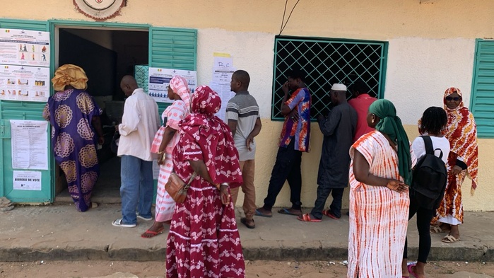 Elections législatives/Ziguinchor : le taux de participation passe de 10% à 24% vers 12h Elections législatives/Ziguinchor : le taux de participation passe de 10% à 24% vers 12h