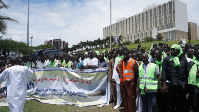 Les mourides déferlent dans les rues de Libreville sur les traces de Cheikh Amadou Bamba (IMAGES)