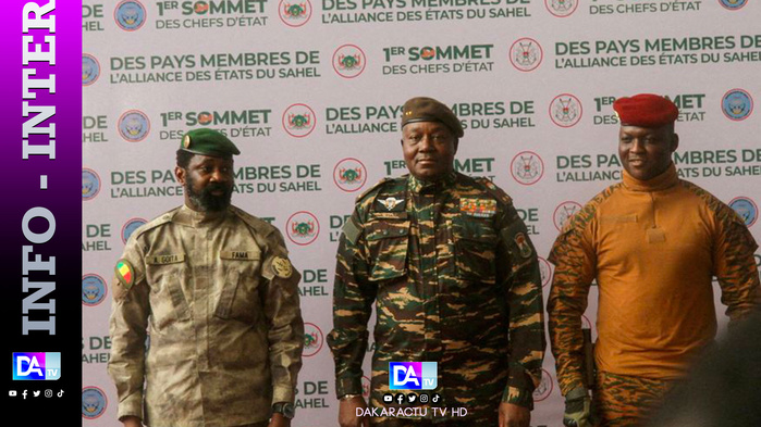 Le Mali, le Niger et le Burkina veulent harmoniser leurs passeports et pièces d'identité Le Mali, le Niger et le Burkina veulent harmoniser leurs passeports et pièces d'identité