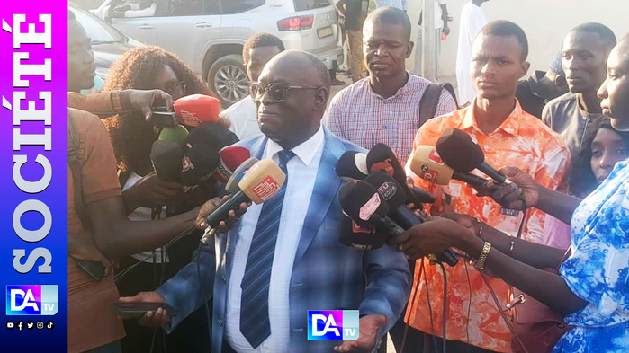 Me El Hadji Diouf sur le verdict du Tribunal: " Cette décision est une erreur judiciaire ...nous allons la déférer devant la cour d'appel de Dakar" Me El Hadji Diouf sur le verdict du Tribunal: " Cette décision est une erreur judiciaire ...nous allons la déférer devant la cour d'appel de Dakar"