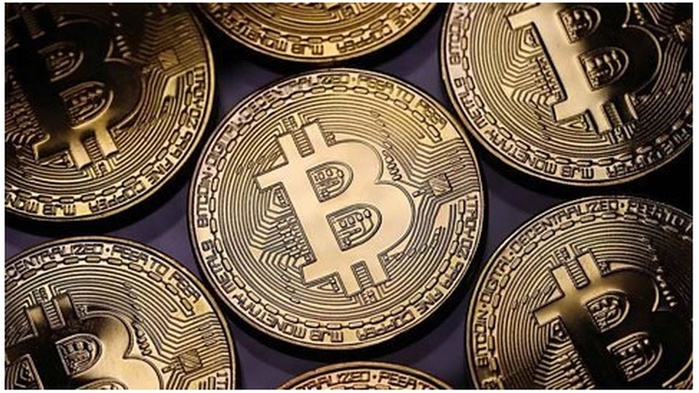 Galvanisé par Trump, le bitcoin franchit les 100.000 dollars