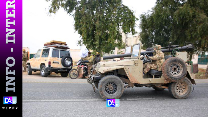 Syrie: le ministre de l’Intérieur fait état d’un cordon de sécurité « très solide » autour de Damas (TV) Syrie: le ministre de l’Intérieur fait état d’un cordon de sécurité « très solide » autour de Damas (TV)