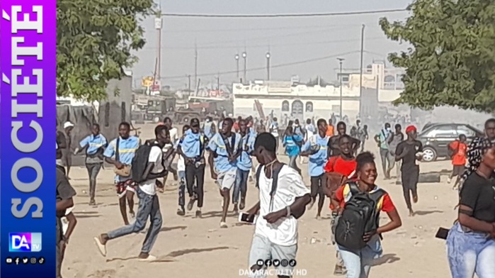 Déficit de Professeurs au lycée de Koul: Les élèves décrétent un mot d’ordre de grève de 72 heures Déficit de Professeurs au lycée de Koul: Les élèves décrétent un mot d’ordre de grève de 72 heures