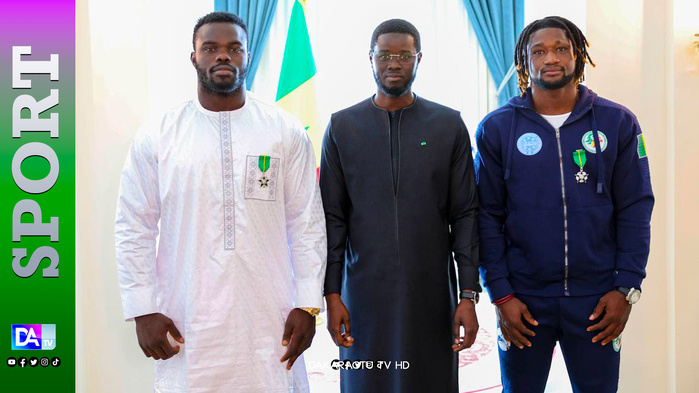 Audience / Sport : Les champions Reug Reug et Mohamed Tafsir Bah élevés au rang de Chevalier de l'Ordre du Mérite Audience / Sport : Les champions Reug Reug et Mohamed Tafsir Bah élevés au rang de Chevalier de l'Ordre du Mérite