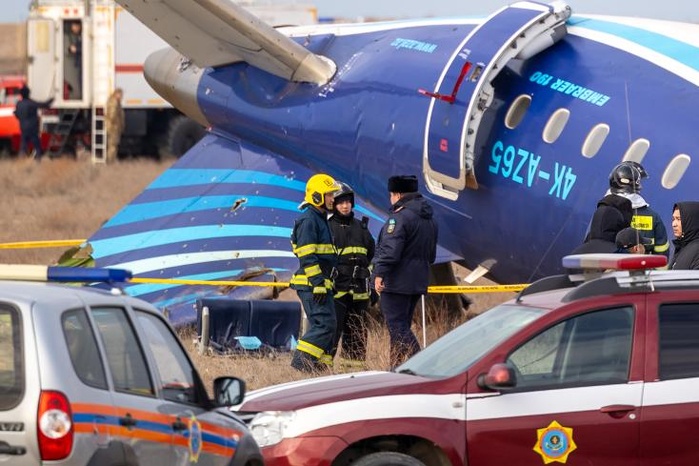 Le crash de l’avion azerbaïdjanais dû à une « interférence externe, physique et technique » (compagnie aérienne)