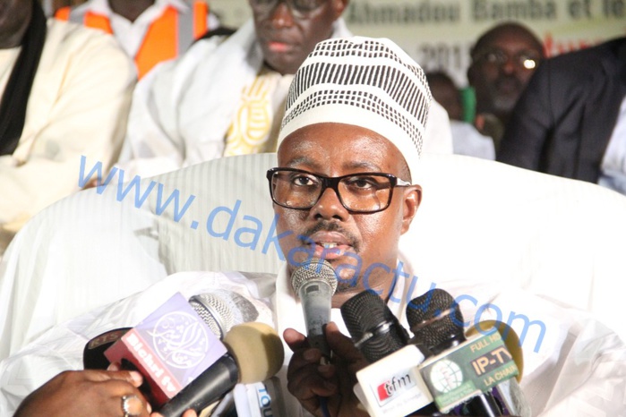 Les Images de la cérémonie de clôture de la semaine Cheikh Ahmadou Bamba dont le thème était "Cheikh Ahmadou Bamba et le Saint Coran" Les Images de la cérémonie de clôture de la semaine Cheikh Ahmadou Bamba dont le thème était "Cheikh Ahmadou Bamba et le Saint Coran"