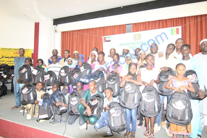 Solidarité : Remise de fournitures scolaires à 500 orphelins de HAI