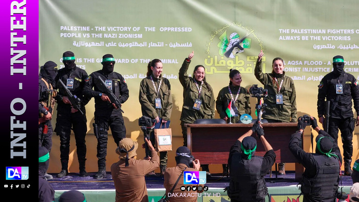 Les quatre otages israéliennes remises à l'armée par le CICR (communiqué miliaire) Les quatre otages israéliennes remises à l'armée par le CICR (communiqué miliaire)