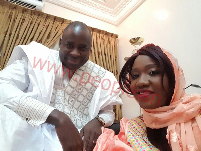 Magal de Touba 2015 : Serigne Djily Fatah Falilou en compagnie de son talibé Oumou Provocation à Touba N'dindy Magal de Touba 2015 : Serigne Djily Fatah Falilou en compagnie de son talibé Oumou Provocation à Touba N'dindy