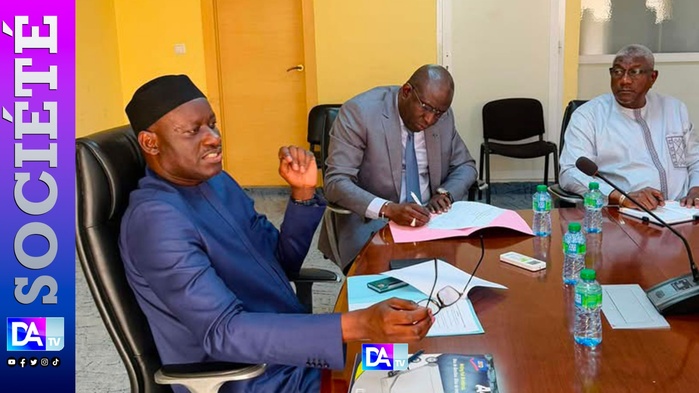 Climat social / Abass Fall aux centrales syndicales : « Il nous faut instaurer la confiance et préserver la stabilité sociale! » Climat social / Abass Fall aux centrales syndicales : « Il nous faut instaurer la confiance et préserver la stabilité sociale! »