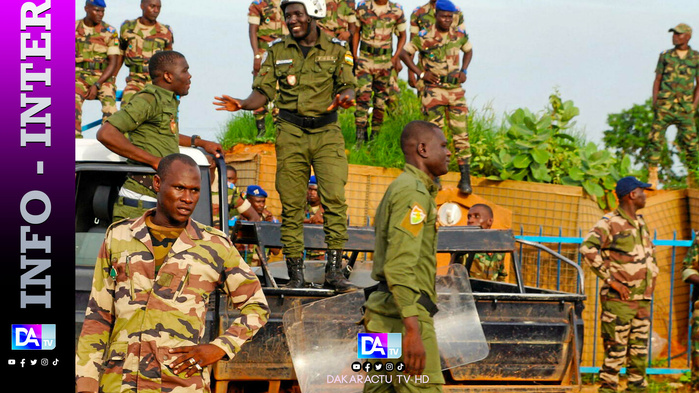 Niger: dix soldats tués dans une « embuscade » près du Burkina Faso (armée) Niger: dix soldats tués dans une « embuscade » près du Burkina Faso (armée)