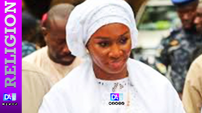 Darou Moukhty 2025 – La Première Dame a-t-elle posé un lapin au nouveau khalife de Boroom Darou ? Darou Moukhty 2025 – La Première Dame a-t-elle posé un lapin au nouveau khalife de Boroom Darou ?