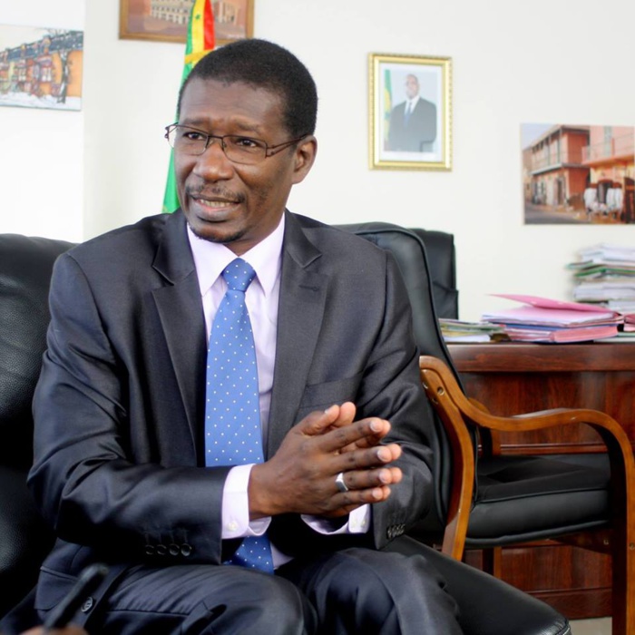 CONTRIBUTION : Le Sénégal se transforme, accompagnons-le ! (Par le Professeur Mary Teuw Niane) CONTRIBUTION : Le Sénégal se transforme, accompagnons-le ! (Par le Professeur Mary Teuw Niane)