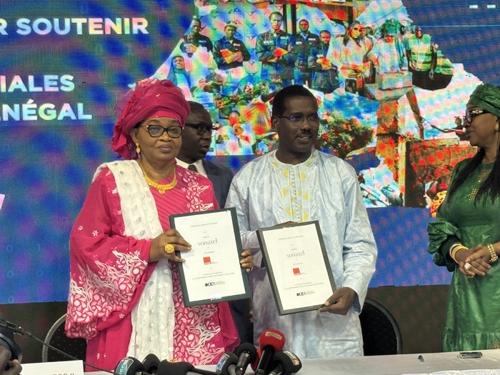 Inclusion financière et numérique : La Sonatel et la DER/FJ paraphent une convention pour accompagner les femmes et les jeunes Inclusion financière et numérique : La Sonatel et la DER/FJ paraphent une convention pour accompagner les femmes et les jeunes