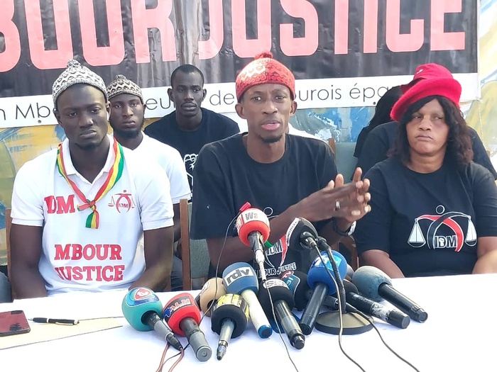 "Nous ne sommes pas d'accord pour une loi injuste... Le président doit rompre le silence et éviter le forcing" (Bakary Diémé, Mouvement Mbour Justice) "Nous ne sommes pas d'accord pour une loi injuste... Le président doit rompre le silence et éviter le forcing" (Bakary Diémé, Mouvement Mbour Justice)