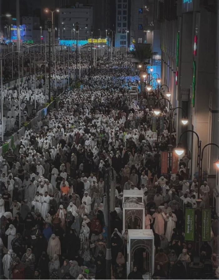 Arabie Saoudite – 29e nuit du Ramadan : 4 117 669 fidèles rassemblés à la Mosquée sacrée de La Mecque Arabie Saoudite – 29e nuit du Ramadan : 4 117 669 fidèles rassemblés à la Mosquée sacrée de La Mecque