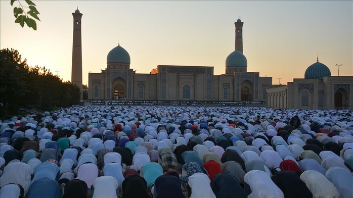 Fin du Ramadan : Plusieurs pays asiatiques célèbrent l’Aïd el-Fitr ce lundi 31 mars 2025 Fin du Ramadan : Plusieurs pays asiatiques célèbrent l’Aïd el-Fitr ce lundi 31 mars 2025