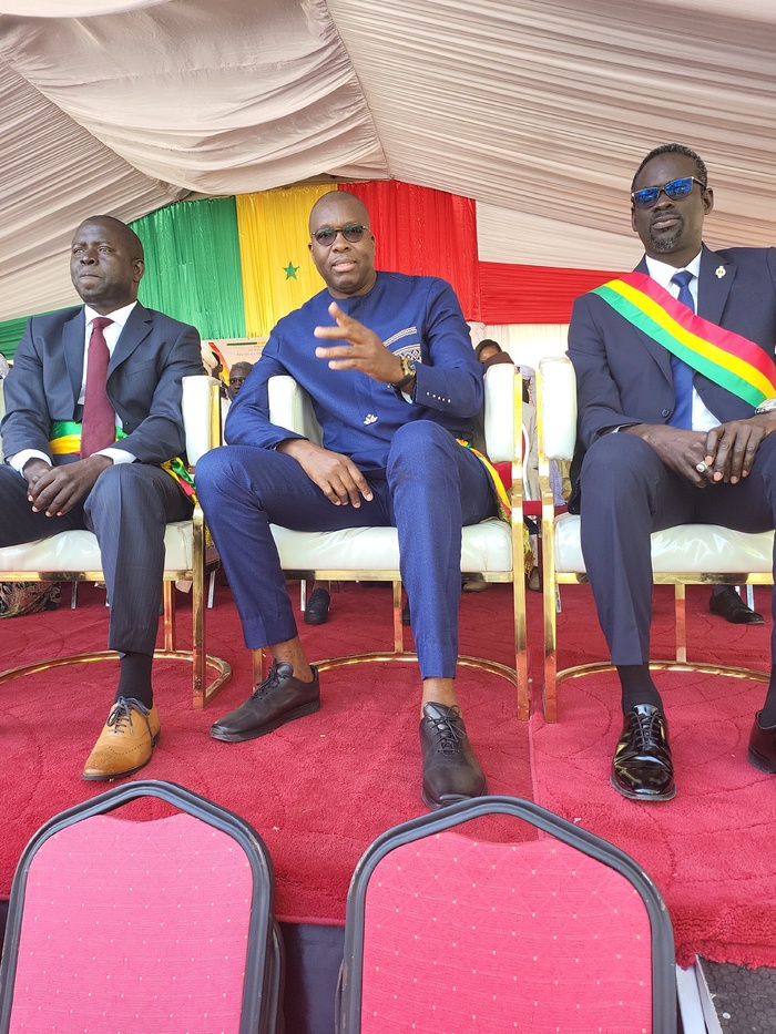 Défilé Mbour : "   Nous demandons l'implantation d'une Marine  pour  lutter contre l'immigration clandestine "( Préfet)