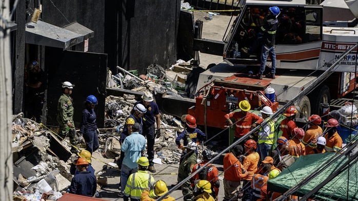 Discothèque de Saint-Domingue: au moins 124 morts dont un Américain, les sauveteurs travaillent encore Discothèque de Saint-Domingue: au moins 124 morts dont un Américain, les sauveteurs travaillent encore