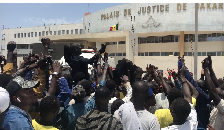 Contentieux entre taximen et multinationales : Le procès renvoyé au 23 juillet pour délibération Contentieux entre taximen et multinationales : Le procès renvoyé au 23 juillet pour délibération