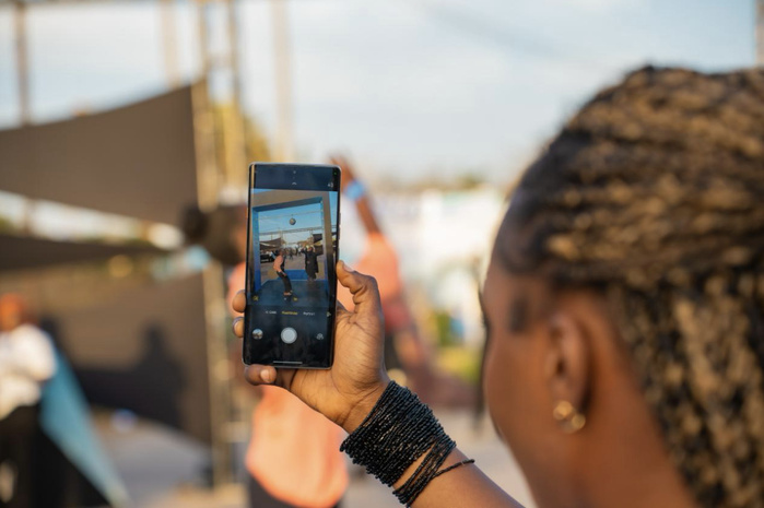 TECNO lance la série CAMON40 au Sénégal à la Place du Souvenir TECNO lance la série CAMON40 au Sénégal à la Place du Souvenir