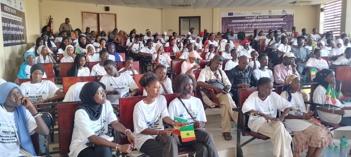 KOLDA : Le Forum Civil sensibilise les élèves sur la cybercriminalité… KOLDA : Le Forum Civil sensibilise les élèves sur la cybercriminalité…