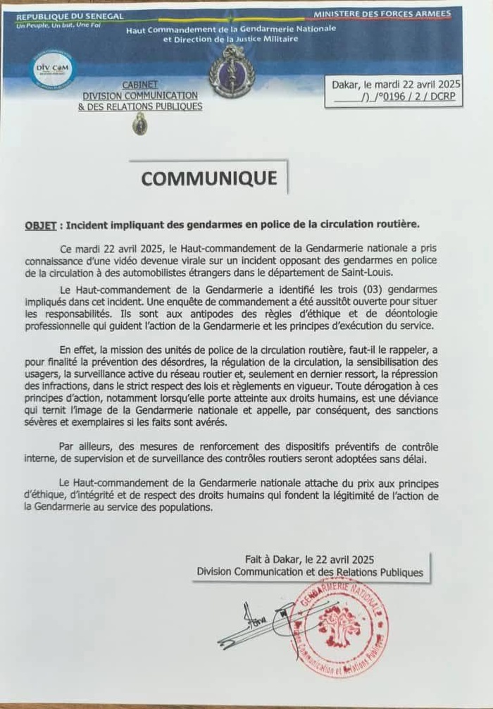 Saint-Louis : la vidéo virale d’un incident entre gendarmes et automobilistes étrangers fait polémique – La Gendarmerie ouvre une enquête et promet des sanctions exemplaires Saint-Louis : la vidéo virale d’un incident entre gendarmes et automobilistes étrangers fait polémique – La Gendarmerie ouvre une enquête et promet des sanctions exemplaires