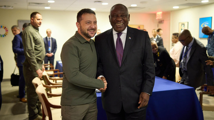 En recevant Zelensky, l'Afrique du Sud change son cap jugé pro-russe En recevant Zelensky, l'Afrique du Sud change son cap jugé pro-russe