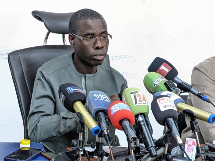 Thiès – Nouveaux prix du riz brisé non parfumé : le kg fixé à 350 FCFA, soit une baisse de 10 FCFA Thiès – Nouveaux prix du riz brisé non parfumé : le kg fixé à 350 FCFA, soit une baisse de 10 FCFA