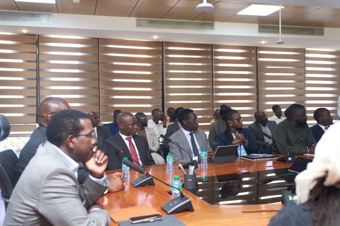 Transformation numérique : APROSI et Sonatel signent une convention de partenariat pour le développement des pôles industriels Transformation numérique : APROSI et Sonatel signent une convention de partenariat pour le développement des pôles industriels