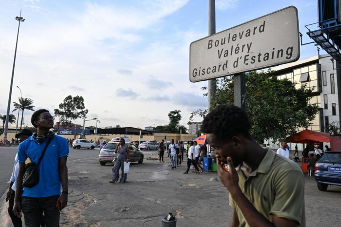 « Je ne connais pas Giscard d’Estaing »: Abidjan débaptise des axes routiers aux noms français « Je ne connais pas Giscard d’Estaing »: Abidjan débaptise des axes routiers aux noms français