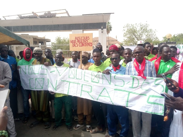 Kaolack – Fête du 1er Mai : La coalition des centrales syndicales liste ses préoccupations et remet un cahier de doléances au Gouverneur Kaolack – Fête du 1er Mai : La coalition des centrales syndicales liste ses préoccupations et remet un cahier de doléances au Gouverneur